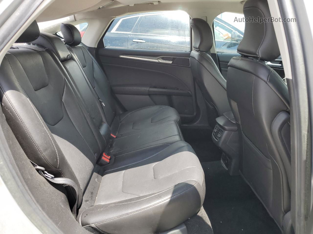 2016 Ford Fusion Titanium Серебряный vin: 3FA6P0K96GR143326