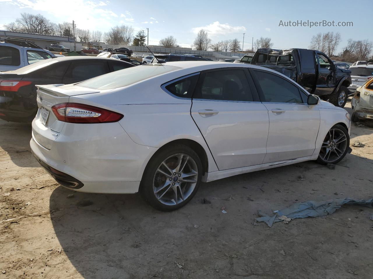 2015 Ford Fusion Titanium Белый vin: 3FA6P0K98FR104672