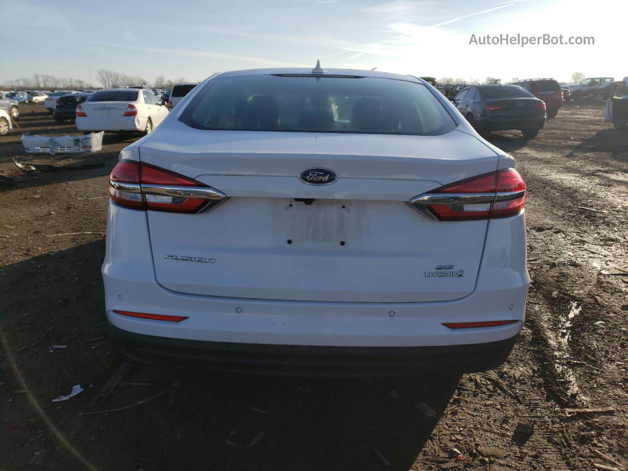 2019 Ford Fusion Se Белый vin: 3FA6P0LU1KR182918