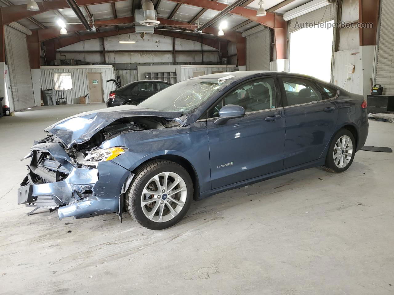 2019 Ford Fusion Se Синий vin: 3FA6P0LU1KR191683