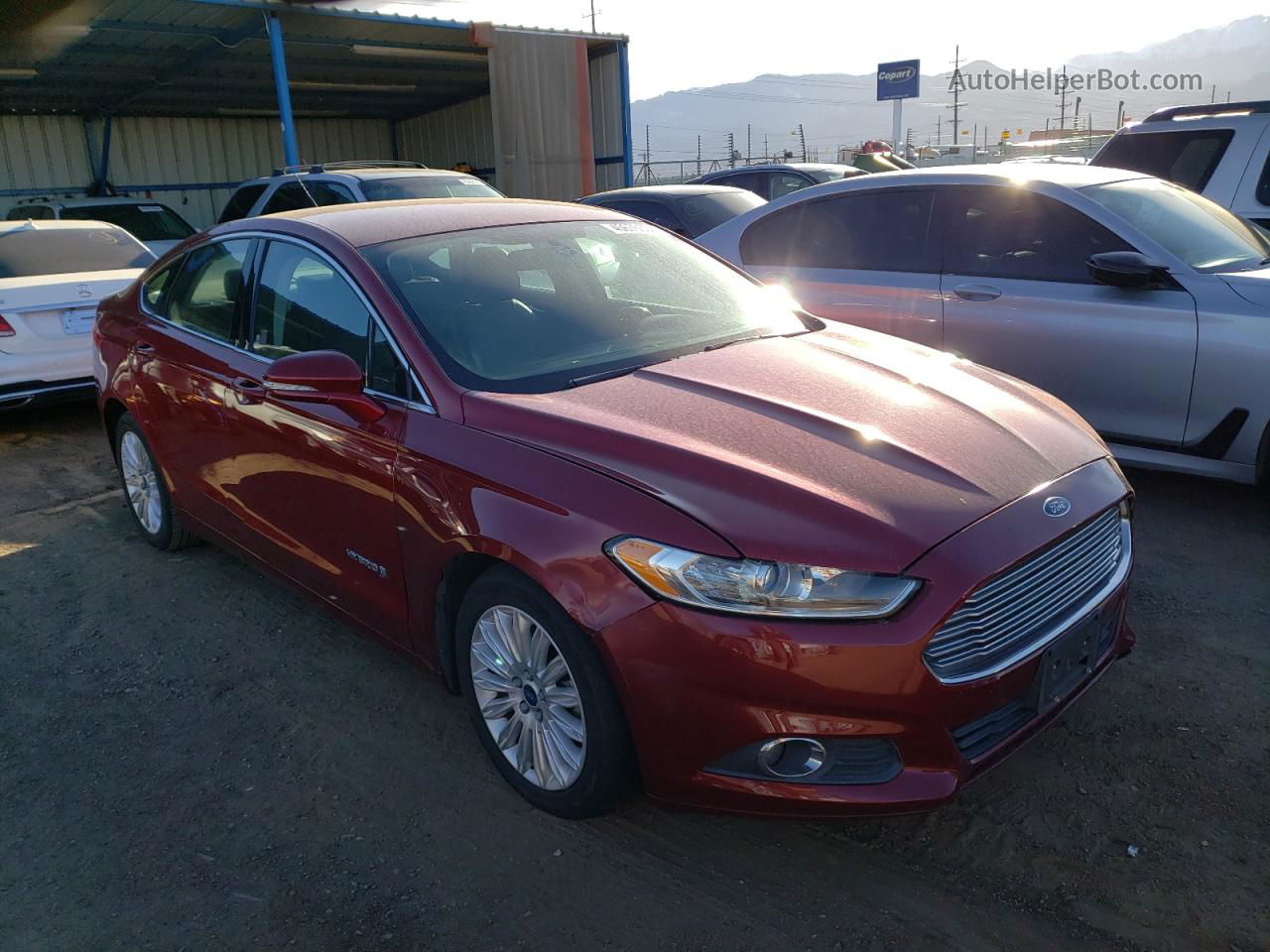 2013 Ford Fusion Se Hybrid Красный vin: 3FA6P0LU2DR128742