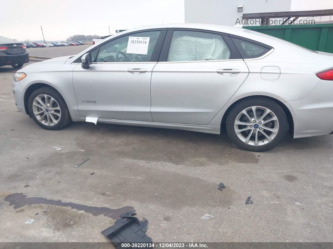 2019 Ford Fusion Hybrid Se Серебряный vin: 3FA6P0LU2KR187934