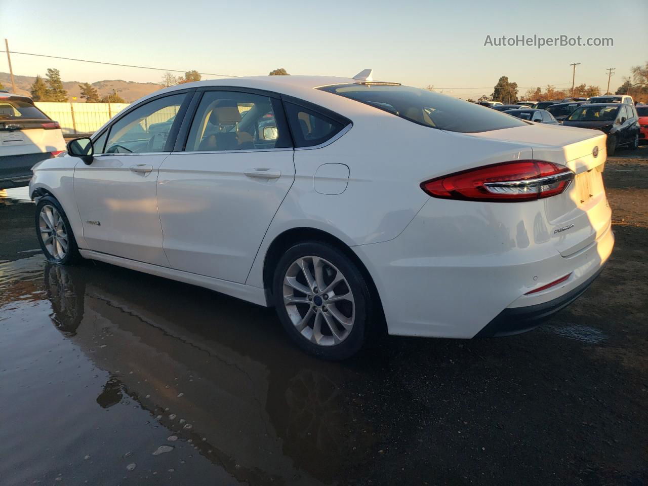 2019 Ford Fusion Se White vin: 3FA6P0LU2KR205316