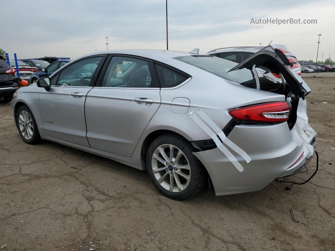 2019 Ford Fusion Se Silver vin: 3FA6P0LU3KR112921