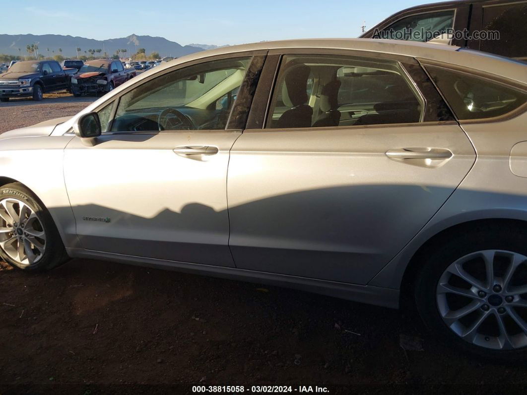 2019 Ford Fusion Hybrid Se Silver vin: 3FA6P0LU3KR268876