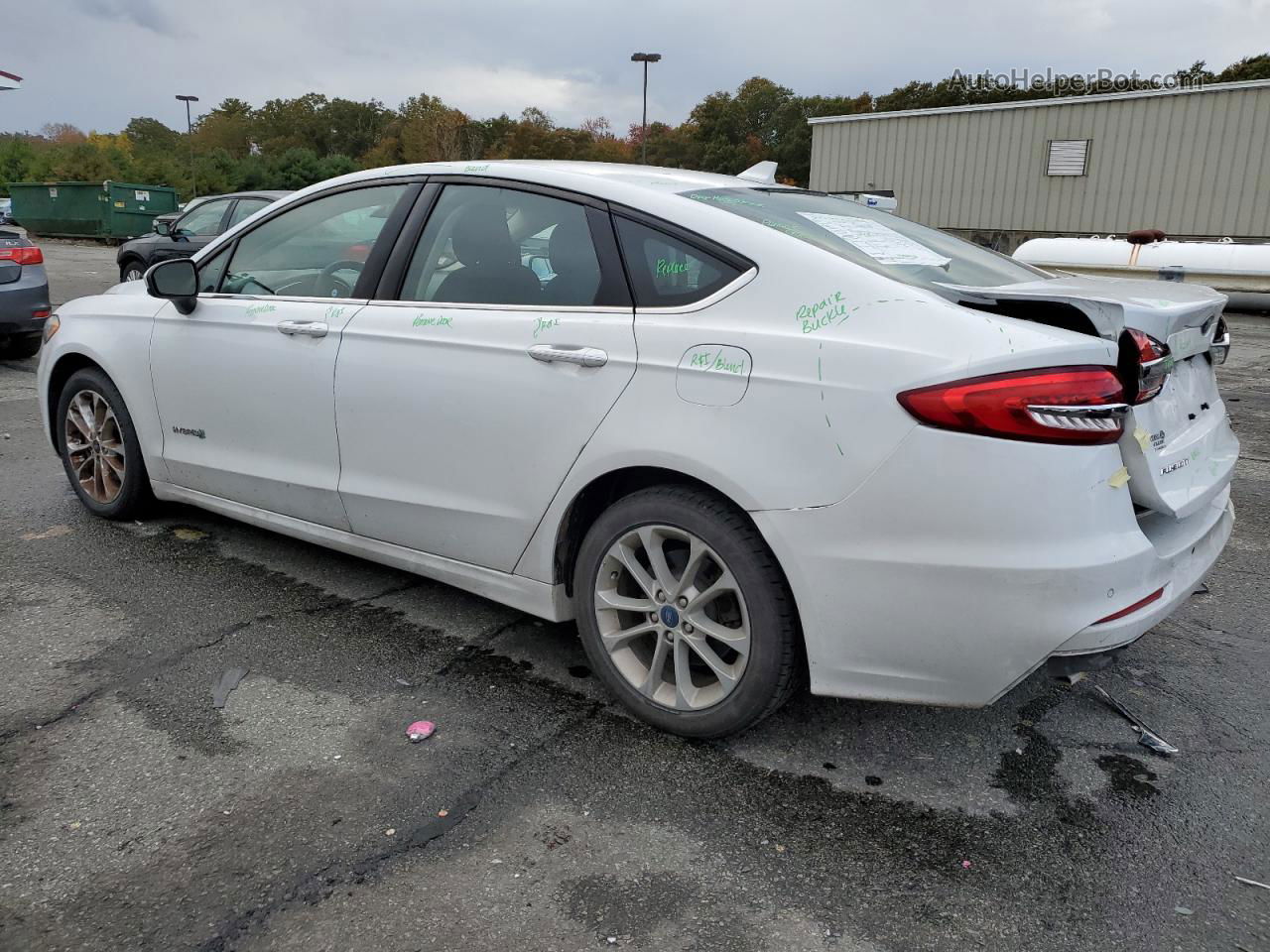 2019 Ford Fusion Se Белый vin: 3FA6P0LU4KR138086