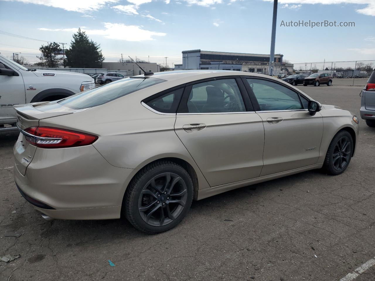 2018 Ford Fusion Se Hybrid Gold vin: 3FA6P0LU5JR284107