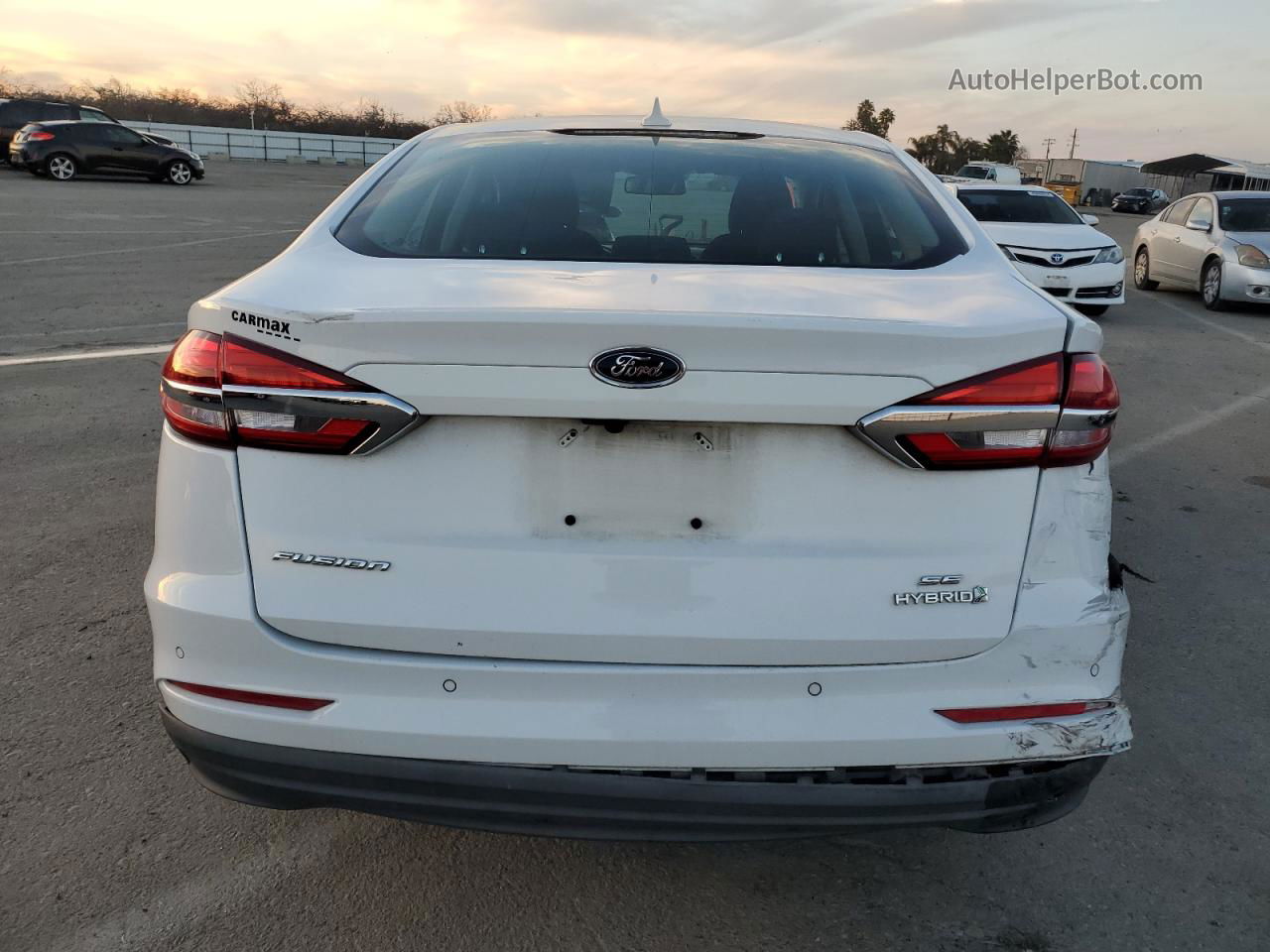 2019 Ford Fusion Se White vin: 3FA6P0LU5KR141367