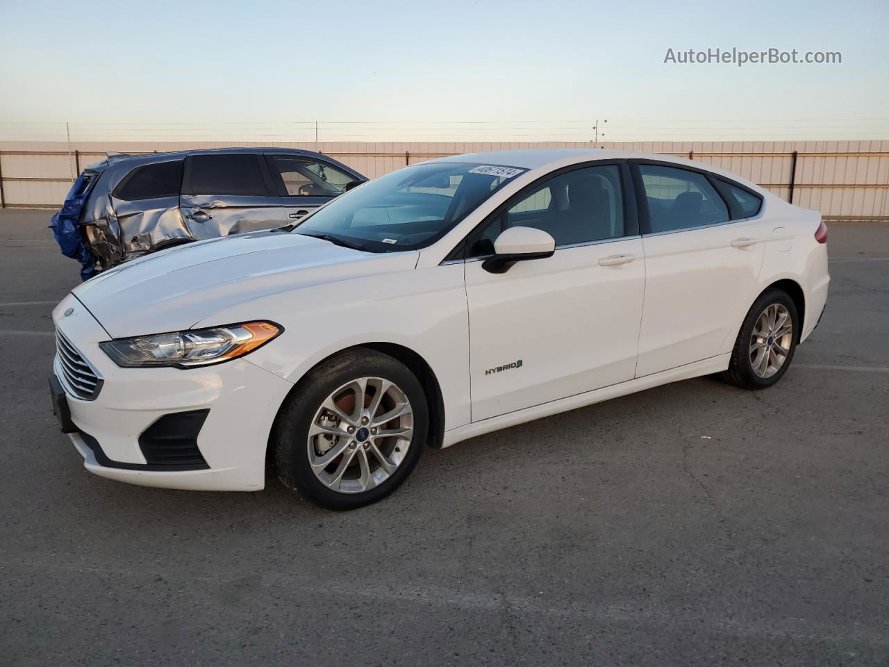 2019 Ford Fusion Se White vin: 3FA6P0LU5KR141367