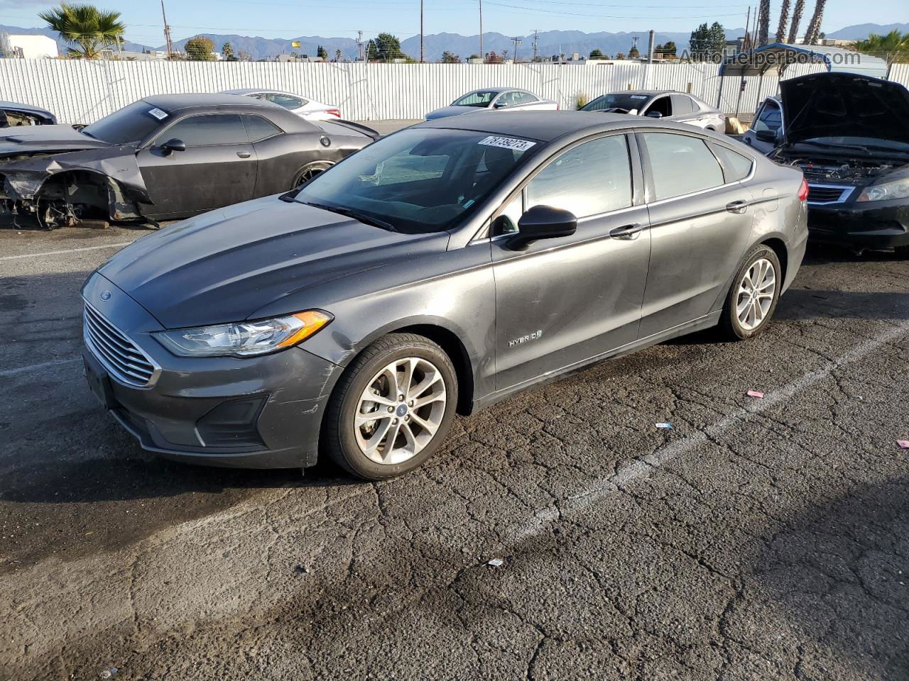 2019 Ford Fusion Se Gray vin: 3FA6P0LU6KR180114