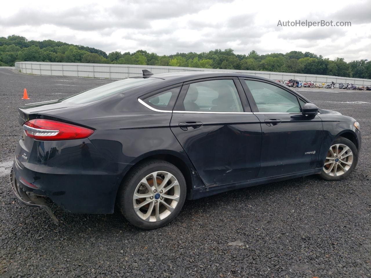 2019 Ford Fusion Se Черный vin: 3FA6P0LU6KR237511