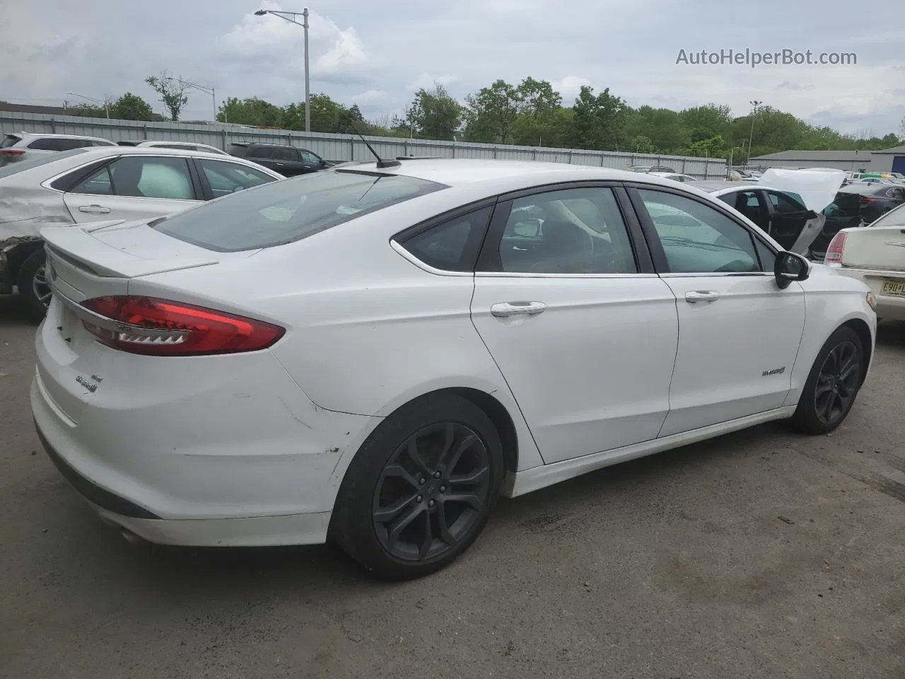 2018 Ford Fusion Se Hybrid White vin: 3FA6P0LU7JR169623