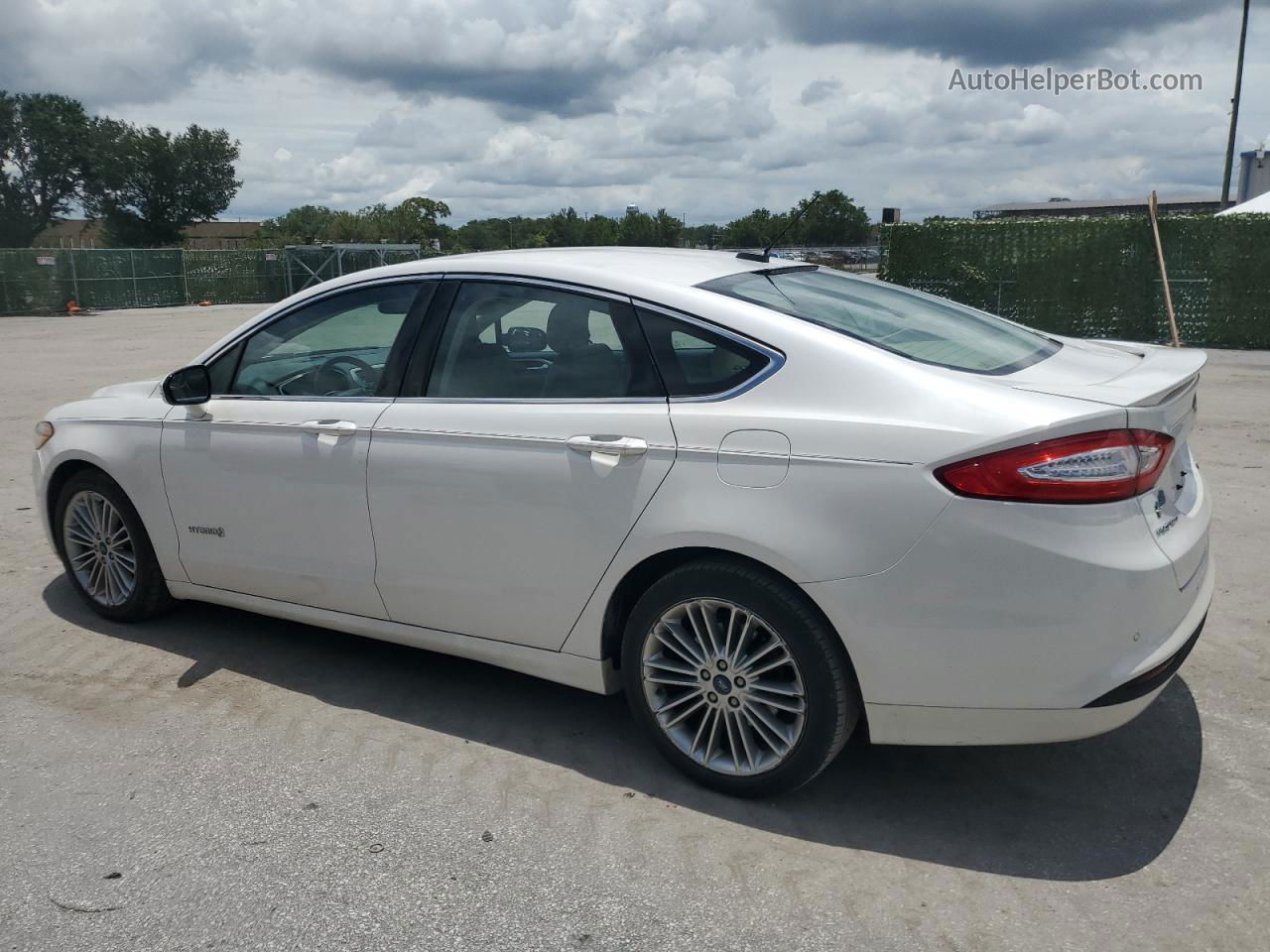 2013 Ford Fusion Se Hybrid White vin: 3FA6P0LU8DR329125