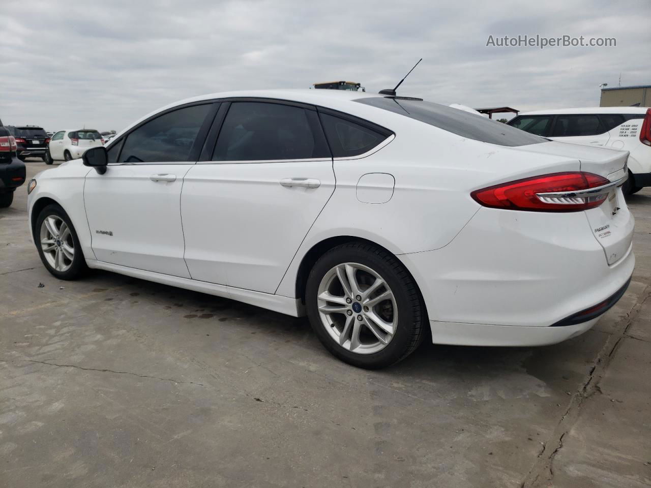 2018 Ford Fusion Se Hybrid Белый vin: 3FA6P0LU8JR172384