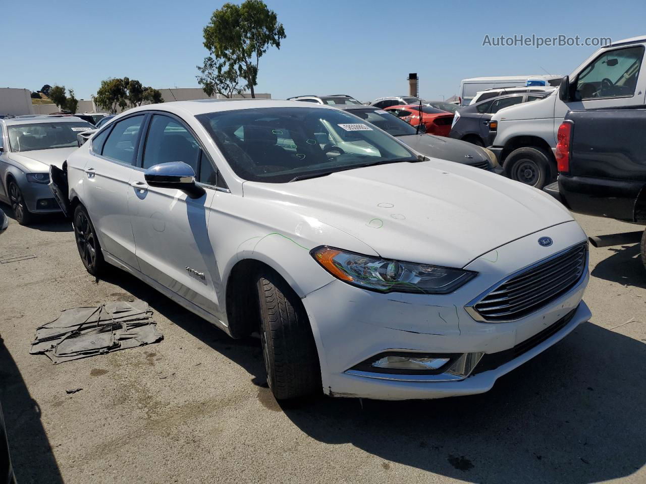 2018 Ford Fusion Se Hybrid White vin: 3FA6P0LU9JR137398