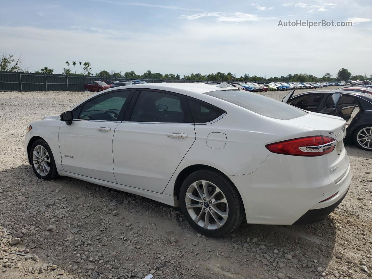 2019 Ford Fusion Se White vin: 3FA6P0LU9KR221108