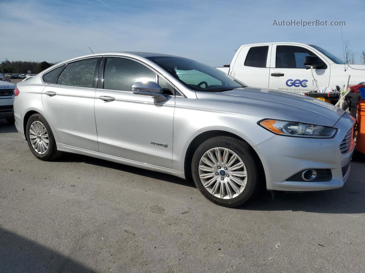 2013 Ford Fusion Se Hybrid Серебряный vin: 3FA6P0LUXDR188798