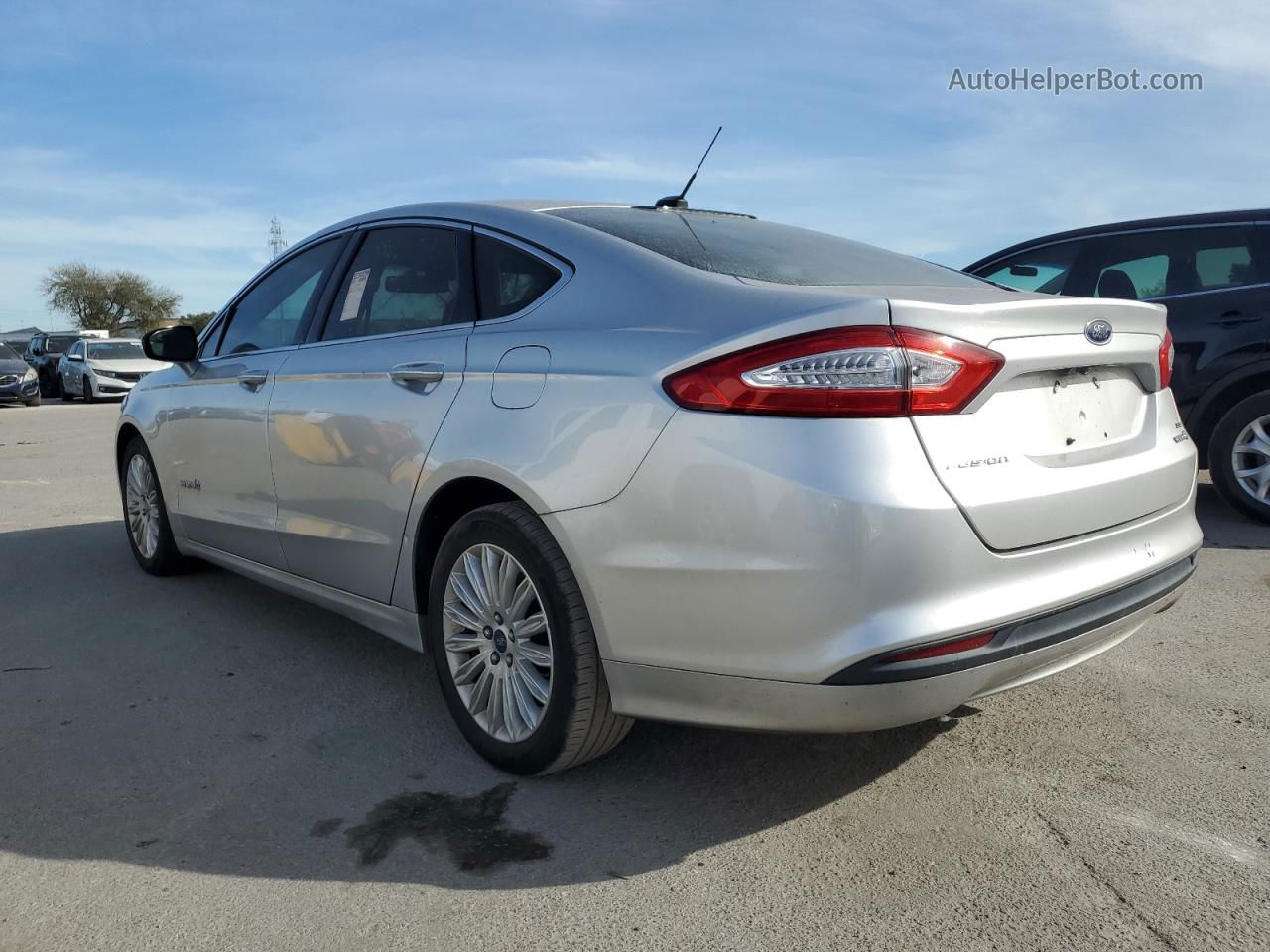 2013 Ford Fusion Se Hybrid Серебряный vin: 3FA6P0LUXDR188798