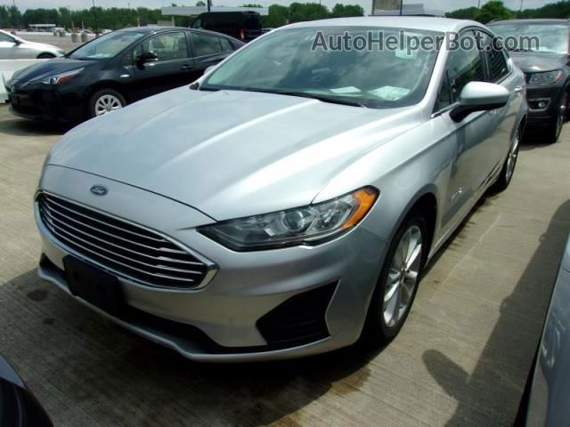 2019 Ford Fusion Hybrid Se Серебряный vin: 3FA6P0LUXKR157919