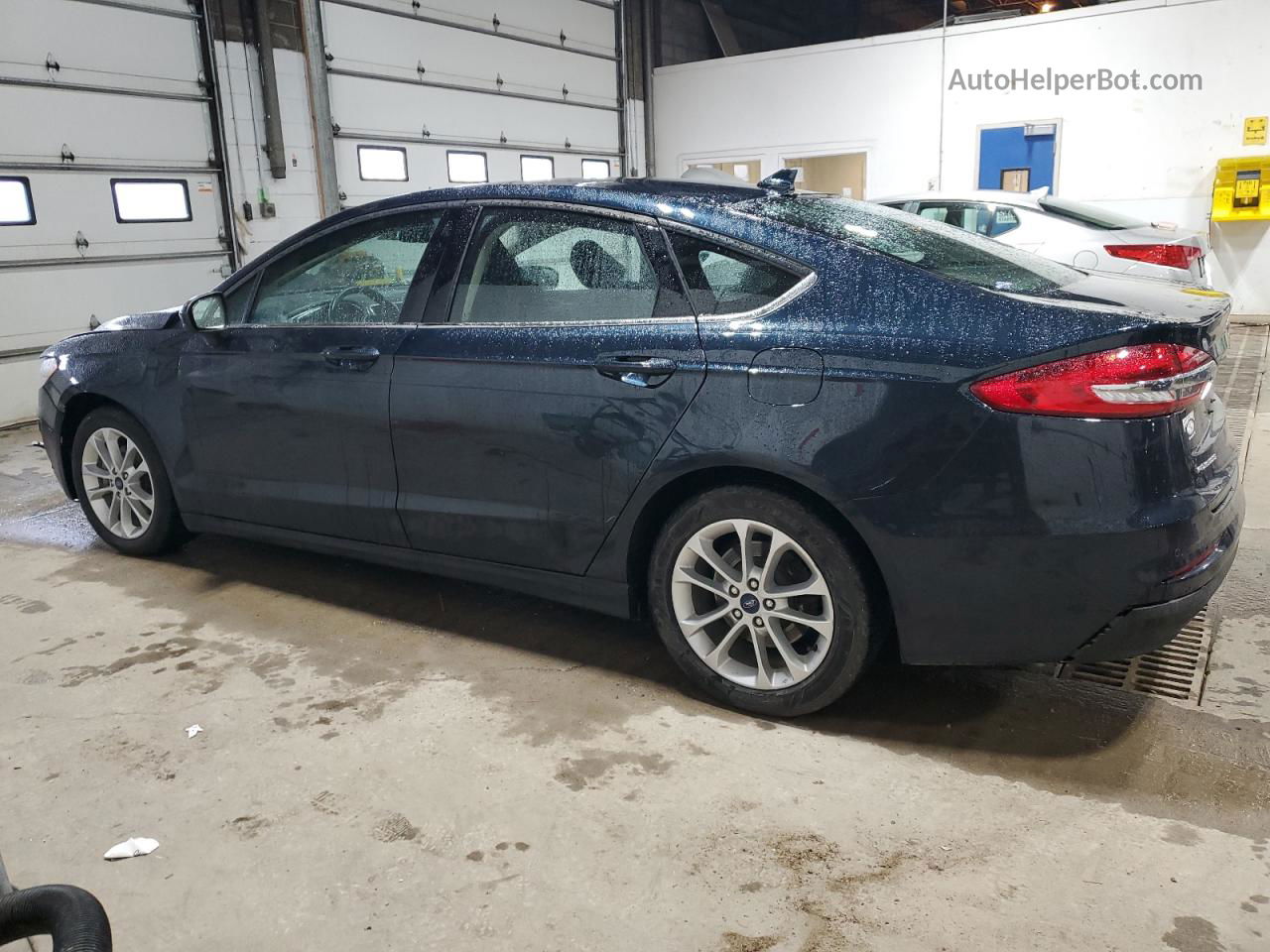 2020 Ford Fusion Se Blue vin: 3FA6P0LUXLR170428