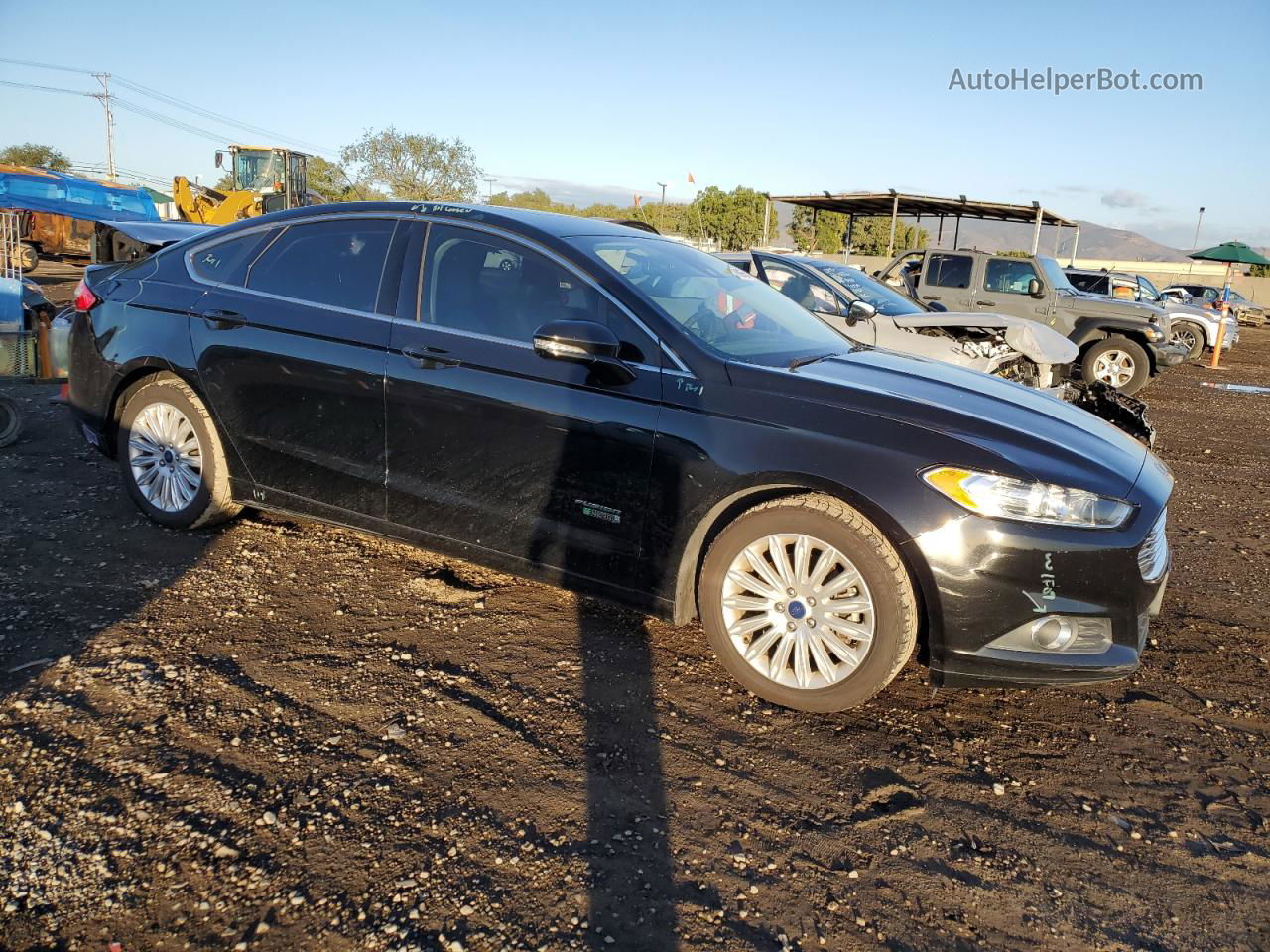 2016 Ford Fusion Se Phev Черный vin: 3FA6P0PU2GR272659