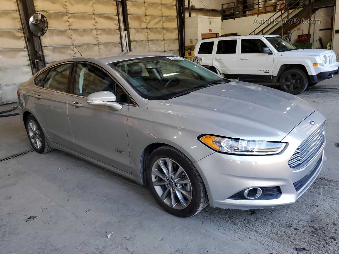 2015 Ford Fusion Se Phev Серебряный vin: 3FA6P0PU3FR161472