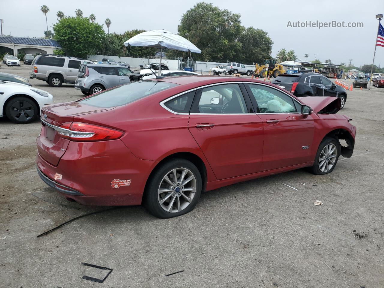 2018 Ford Fusion Se Phev Красный vin: 3FA6P0PU4JR154474