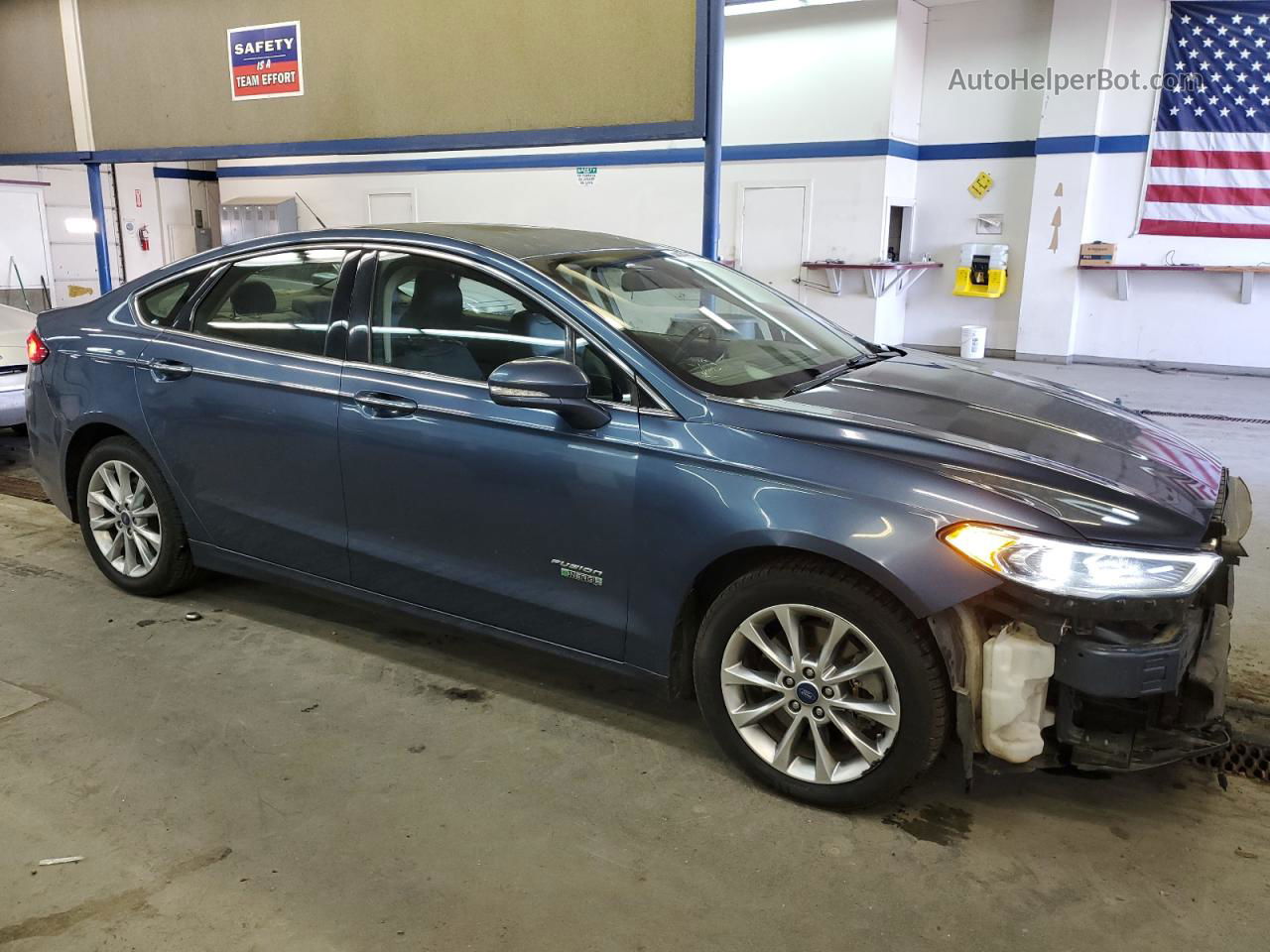 2018 Ford Fusion Se Phev Синий vin: 3FA6P0PU6JR192143