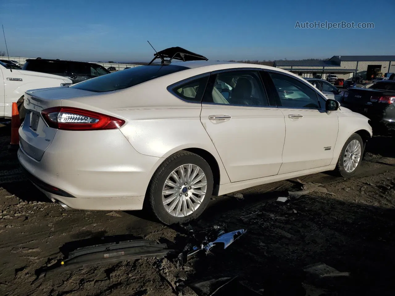 2016 Ford Fusion Se Phev White vin: 3FA6P0PU8GR193349