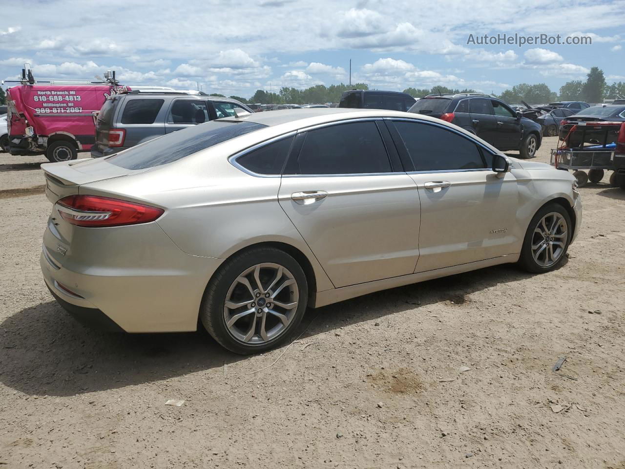 2019 Ford Fusion Titanium Beige vin: 3FA6P0RU9KR123834