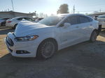 2014 Ford Fusion Titanium Hev Белый vin: 3FA6P0RUXER283919