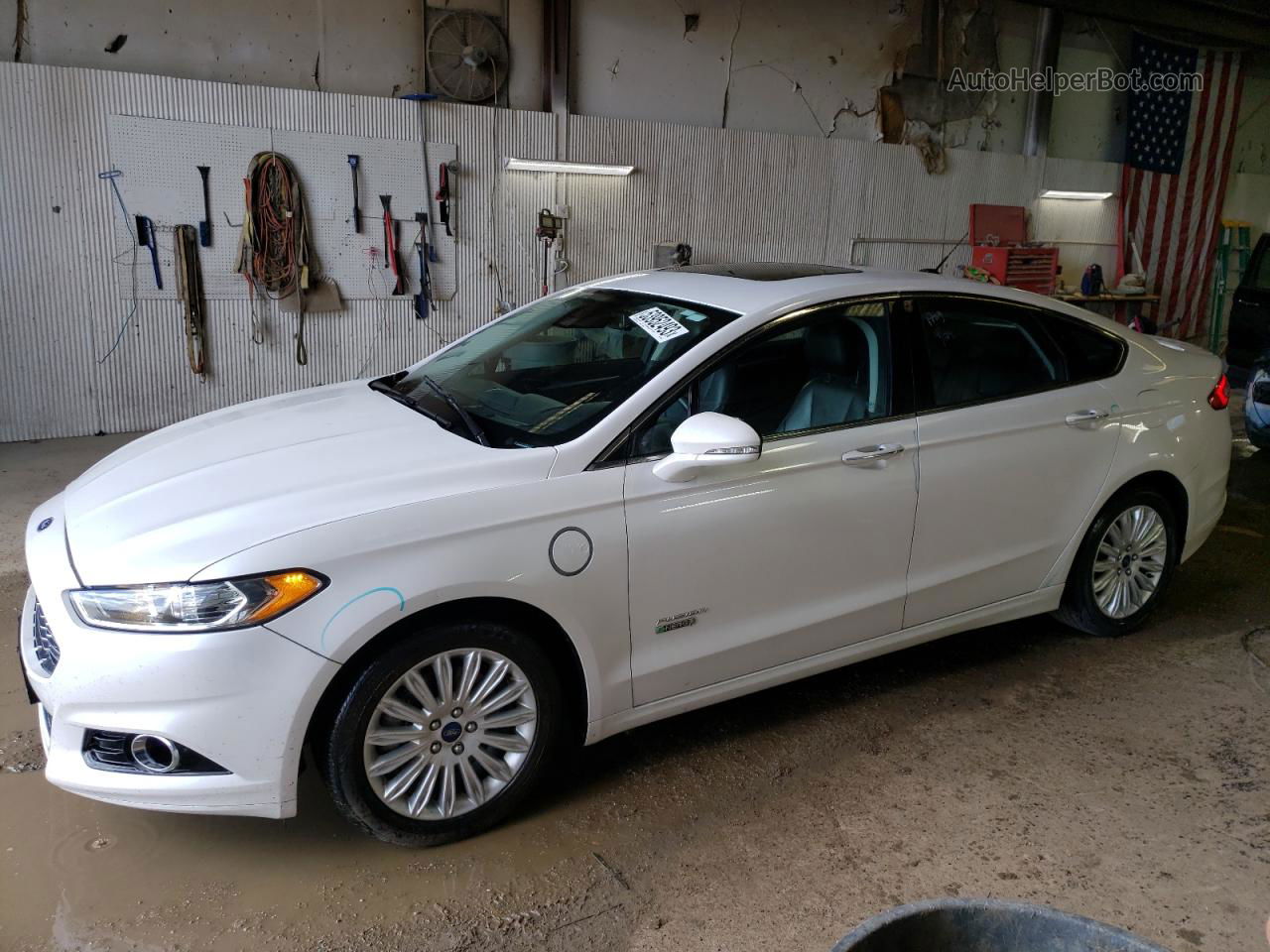 2013 Ford Fusion Titanium Phev White vin: 3FA6P0SU1DR310420