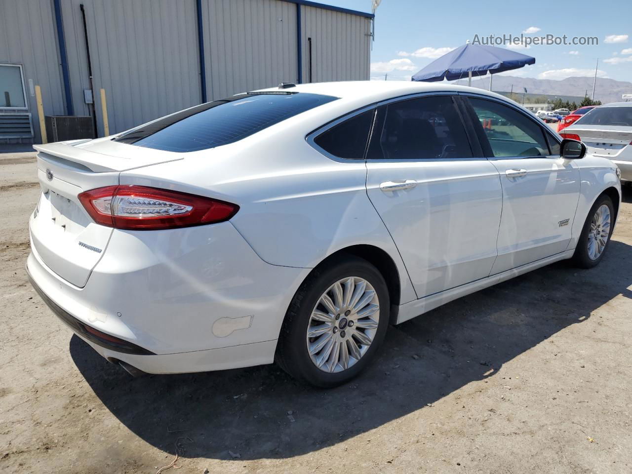 2014 Ford Fusion Titanium Phev White vin: 3FA6P0SU8ER383026