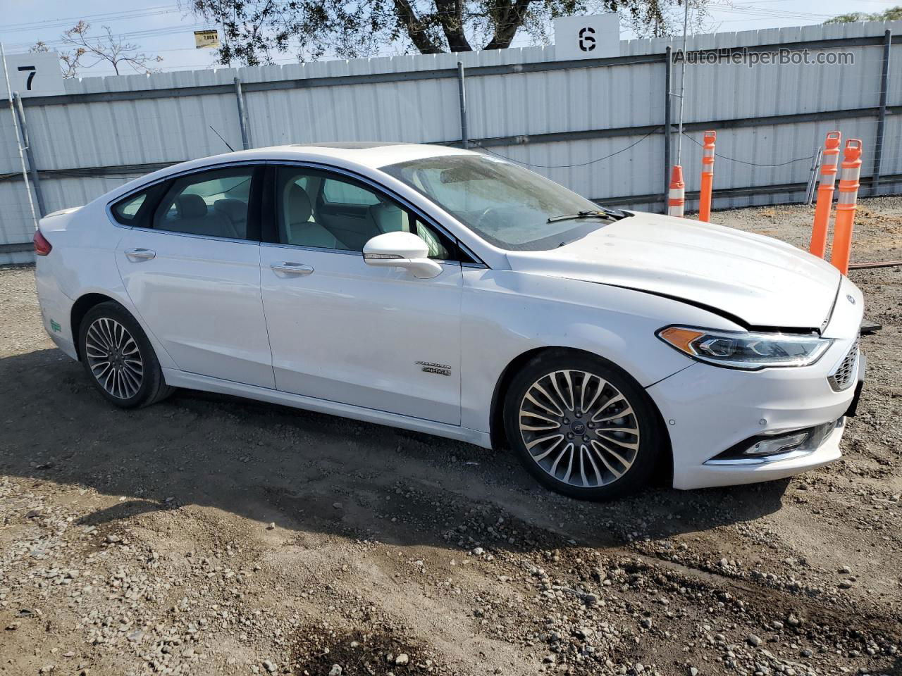 2017 Ford Fusion Titanium Phev White vin: 3FA6P0SU9HR207252