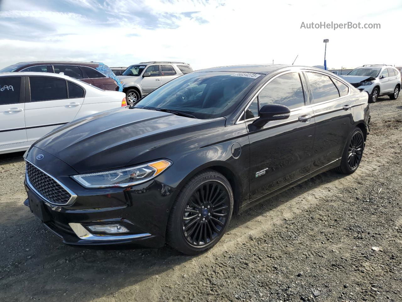 2017 Ford Fusion Titanium Phev Черный vin: 3FA6P0SUXHR380410