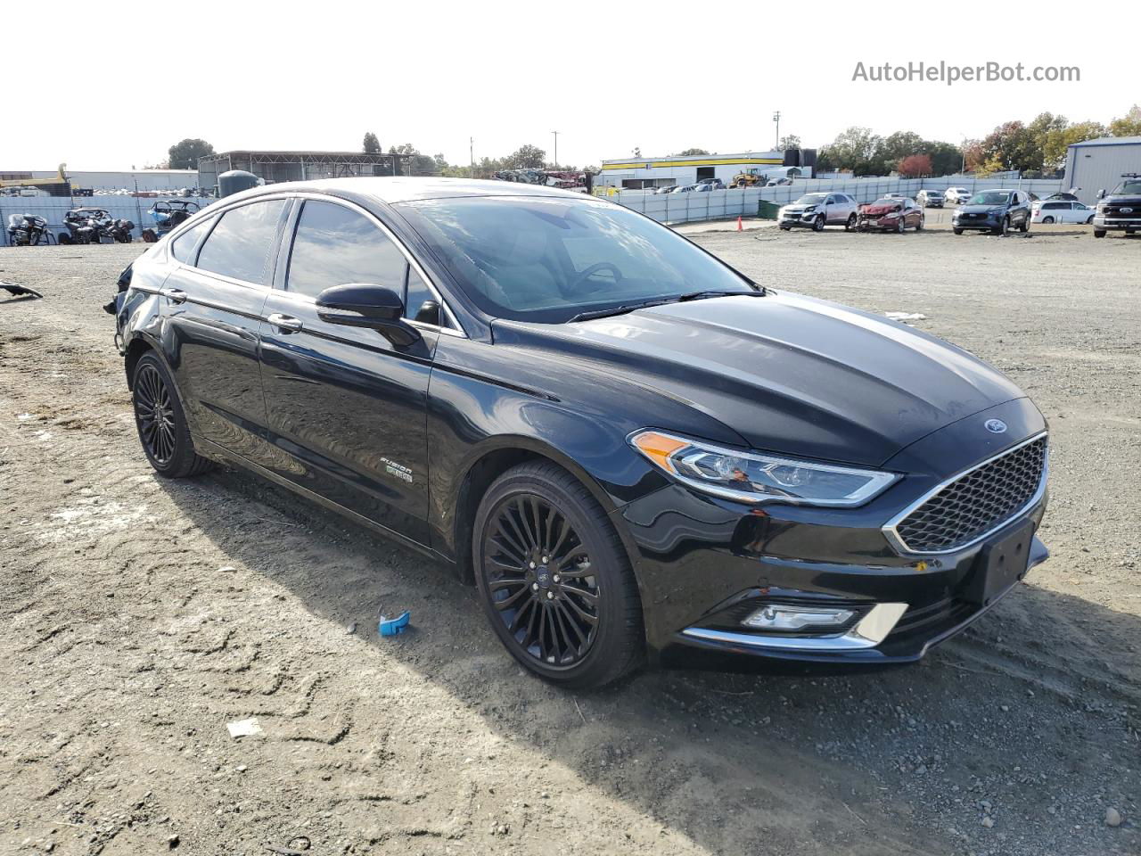 2017 Ford Fusion Titanium Phev Черный vin: 3FA6P0SUXHR380410