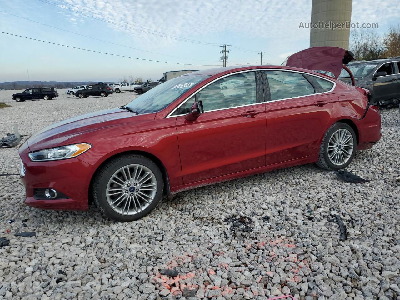 2016 Ford Fusion Se Красный vin: 3FA6P0T90GR205950