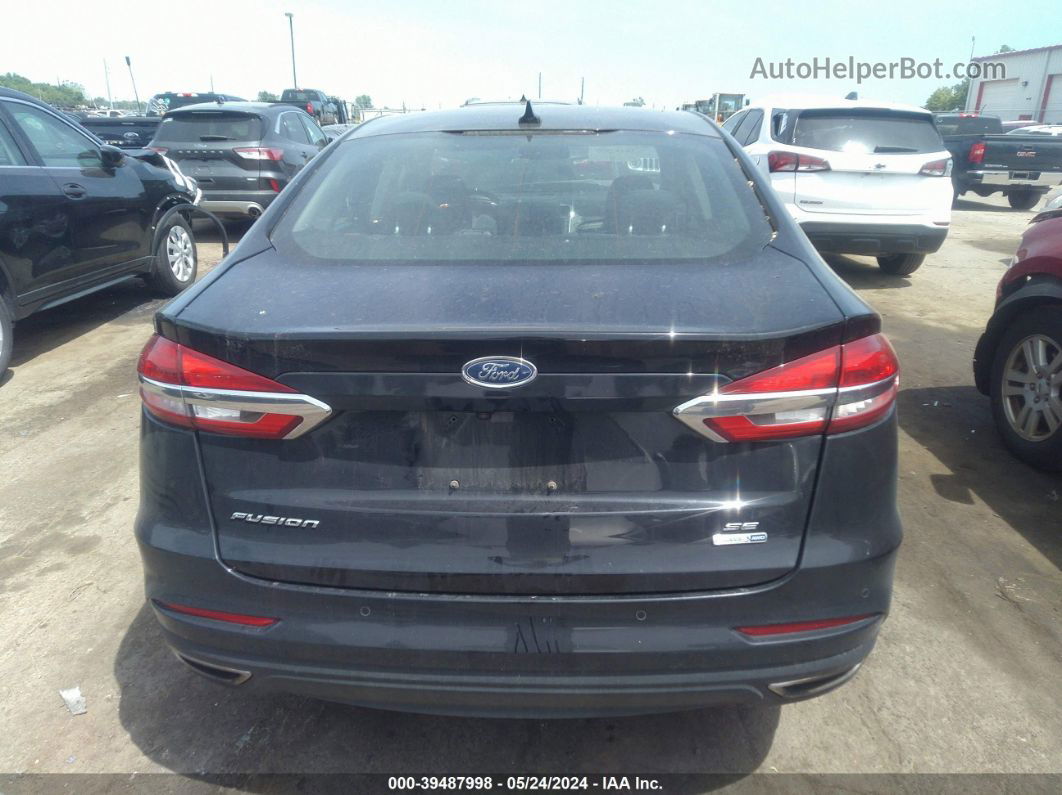 2020 Ford Fusion Se Черный vin: 3FA6P0T91LR202128