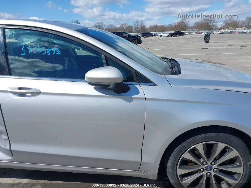 2019 Ford Fusion Se Серебряный vin: 3FA6P0T98KR269954