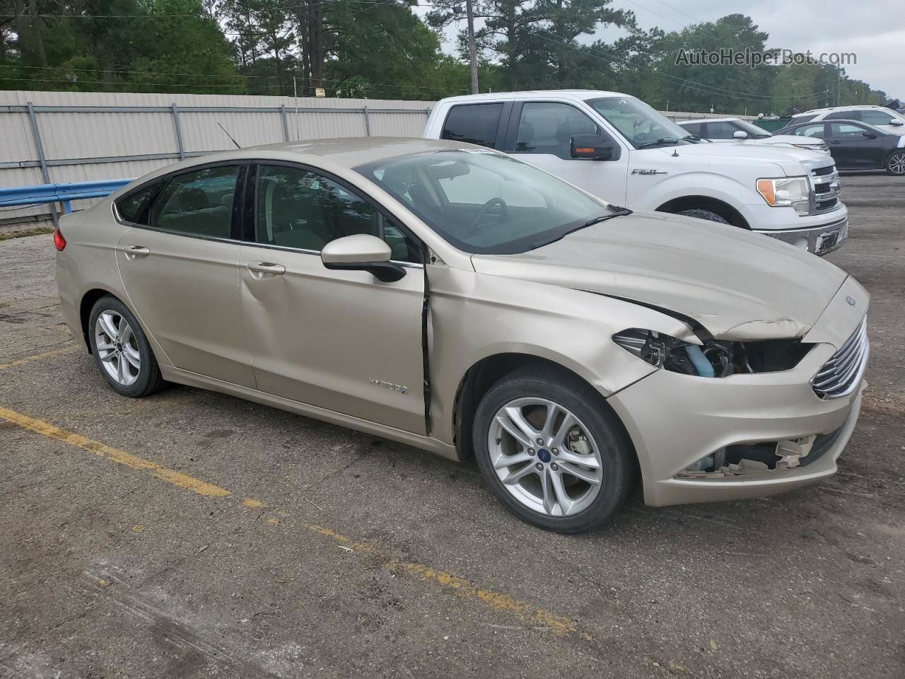 2018 Ford Fusion S Hybrid Gold vin: 3FA6P0UU5JR142192