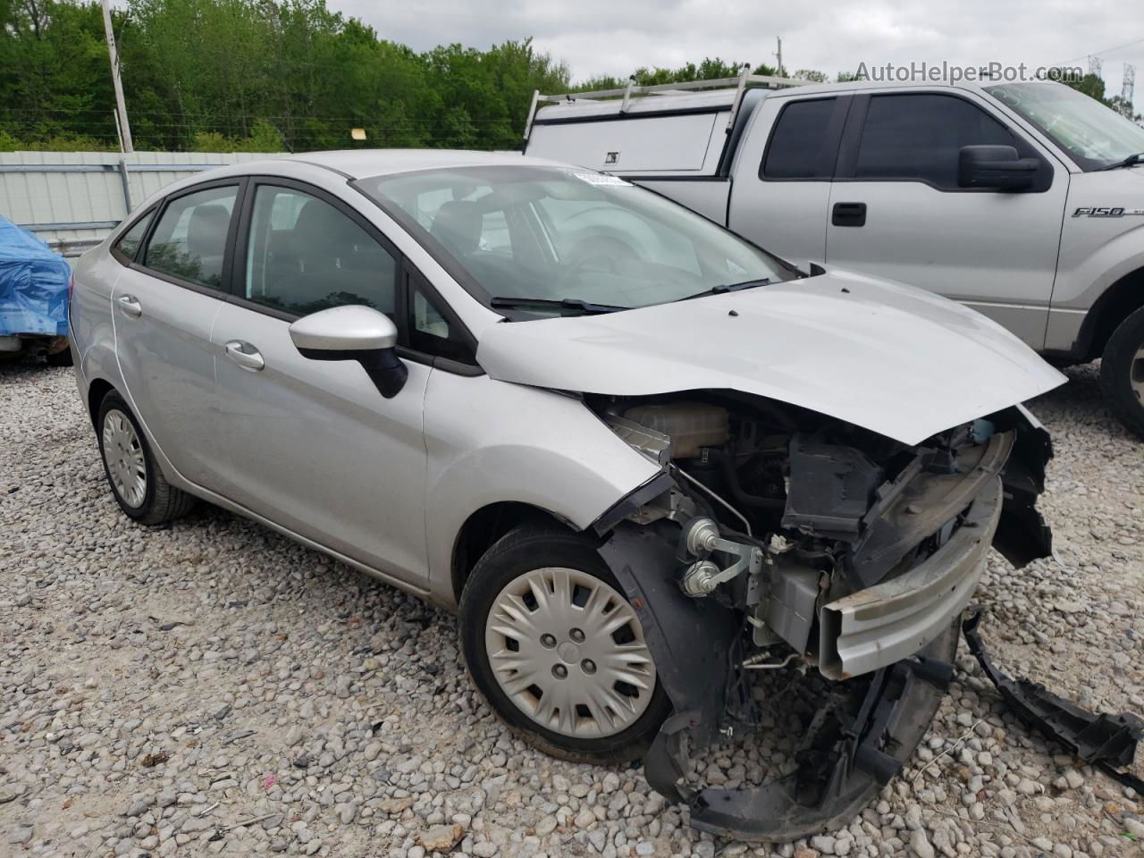 2015 Ford Fiesta S Silver vin: 3FADP4AJ0FM100624