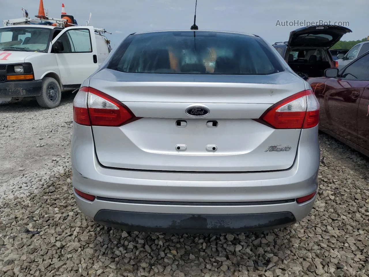 2015 Ford Fiesta S Silver vin: 3FADP4AJ0FM181172