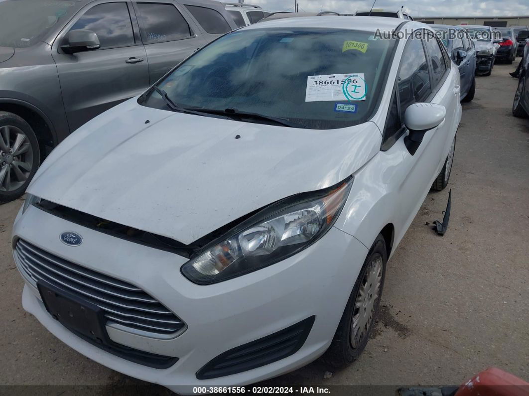 2015 Ford Fiesta S Белый vin: 3FADP4AJ1FM100955