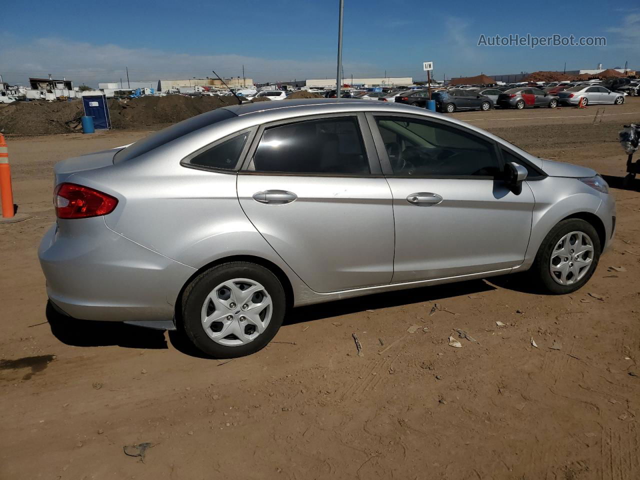 2011 Ford Fiesta S Silver vin: 3FADP4AJ2BM172760