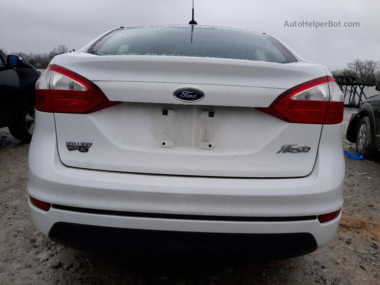 2016 Ford Fiesta S White vin: 3FADP4AJ2GM208583