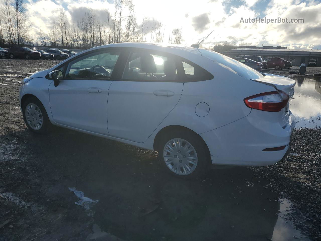 2015 Ford Fiesta S White vin: 3FADP4AJ3FM146609