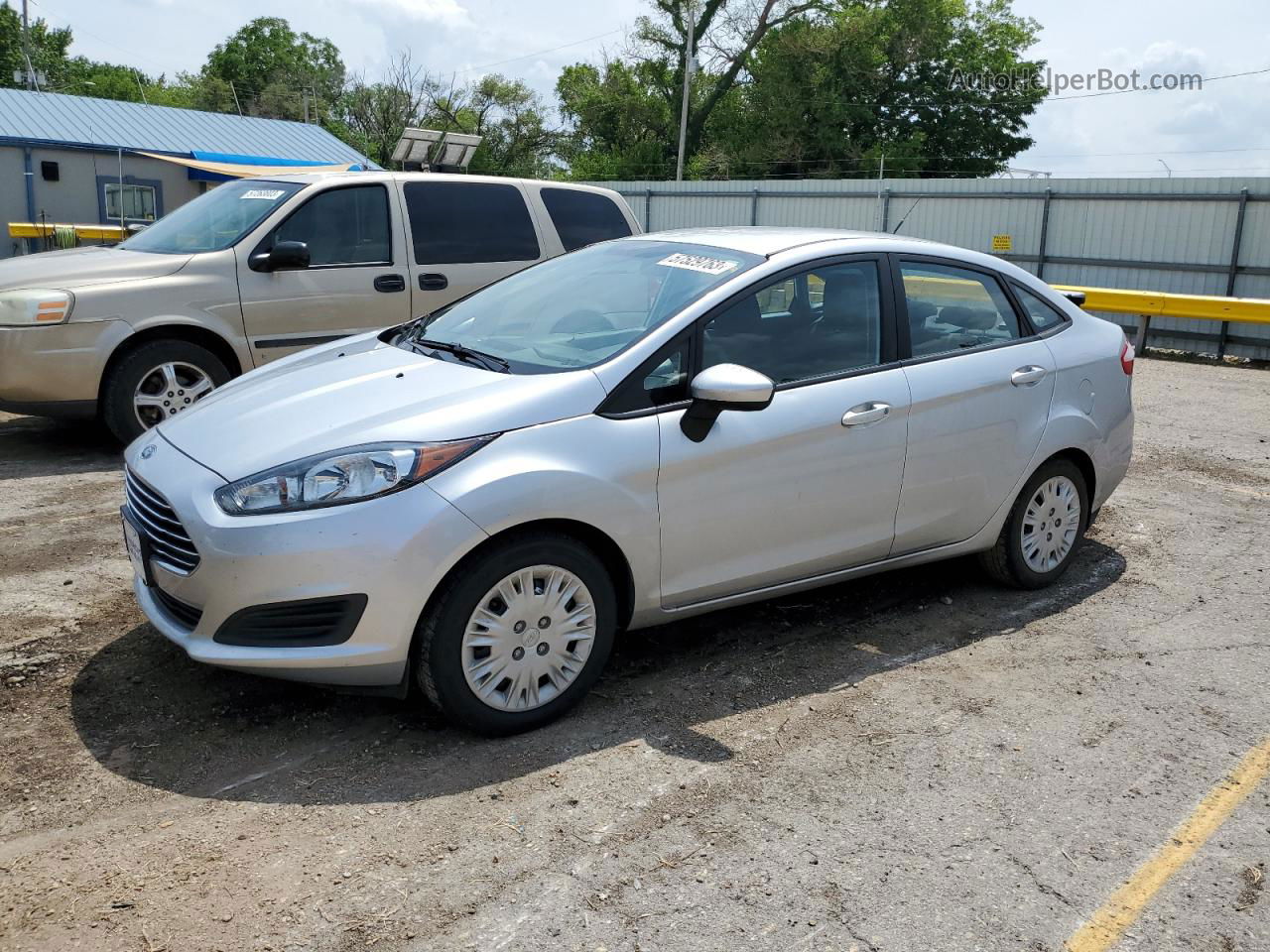 2015 Ford Fiesta S Silver vin: 3FADP4AJ3FM166813