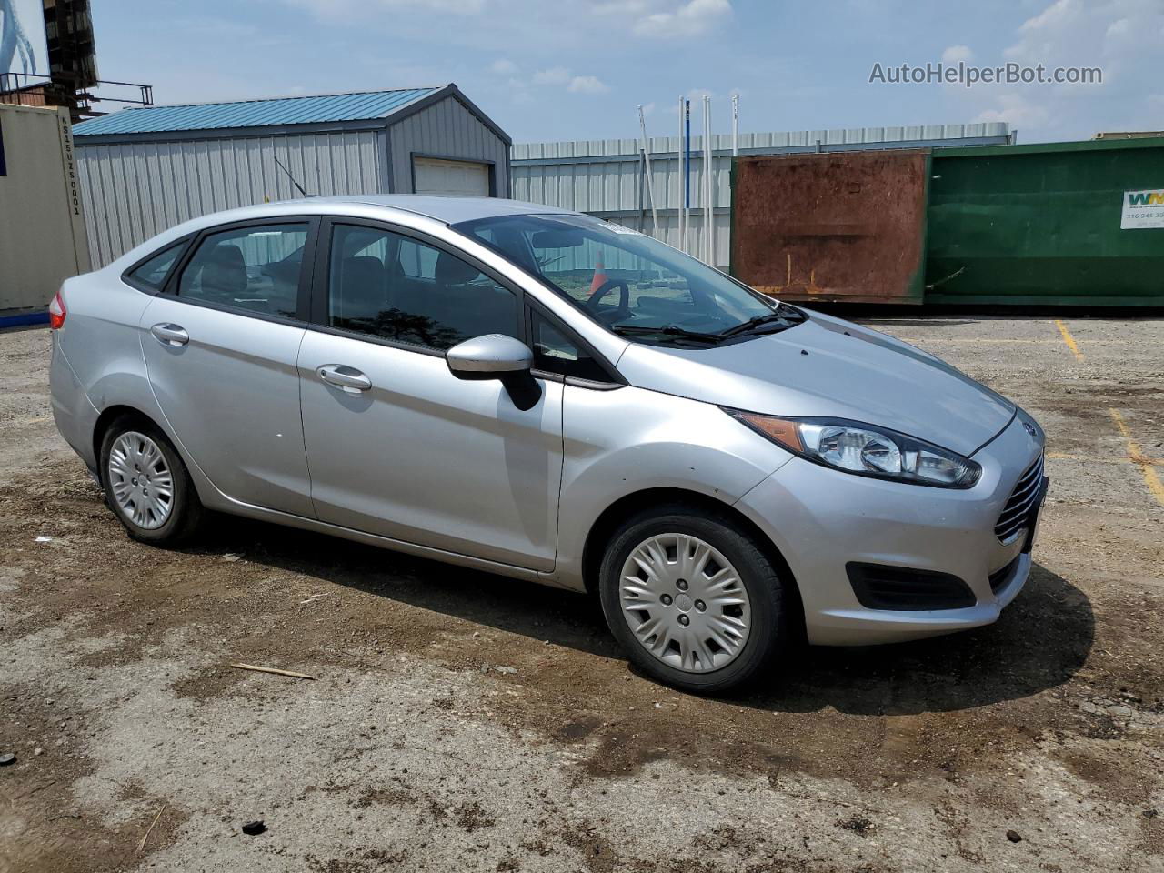 2015 Ford Fiesta S Серебряный vin: 3FADP4AJ3FM166813