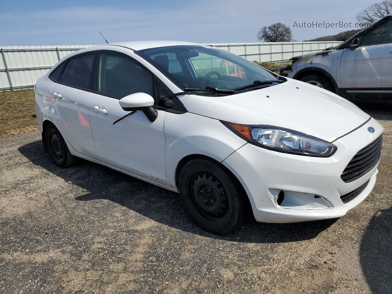 2015 Ford Fiesta S White vin: 3FADP4AJ3FM175544