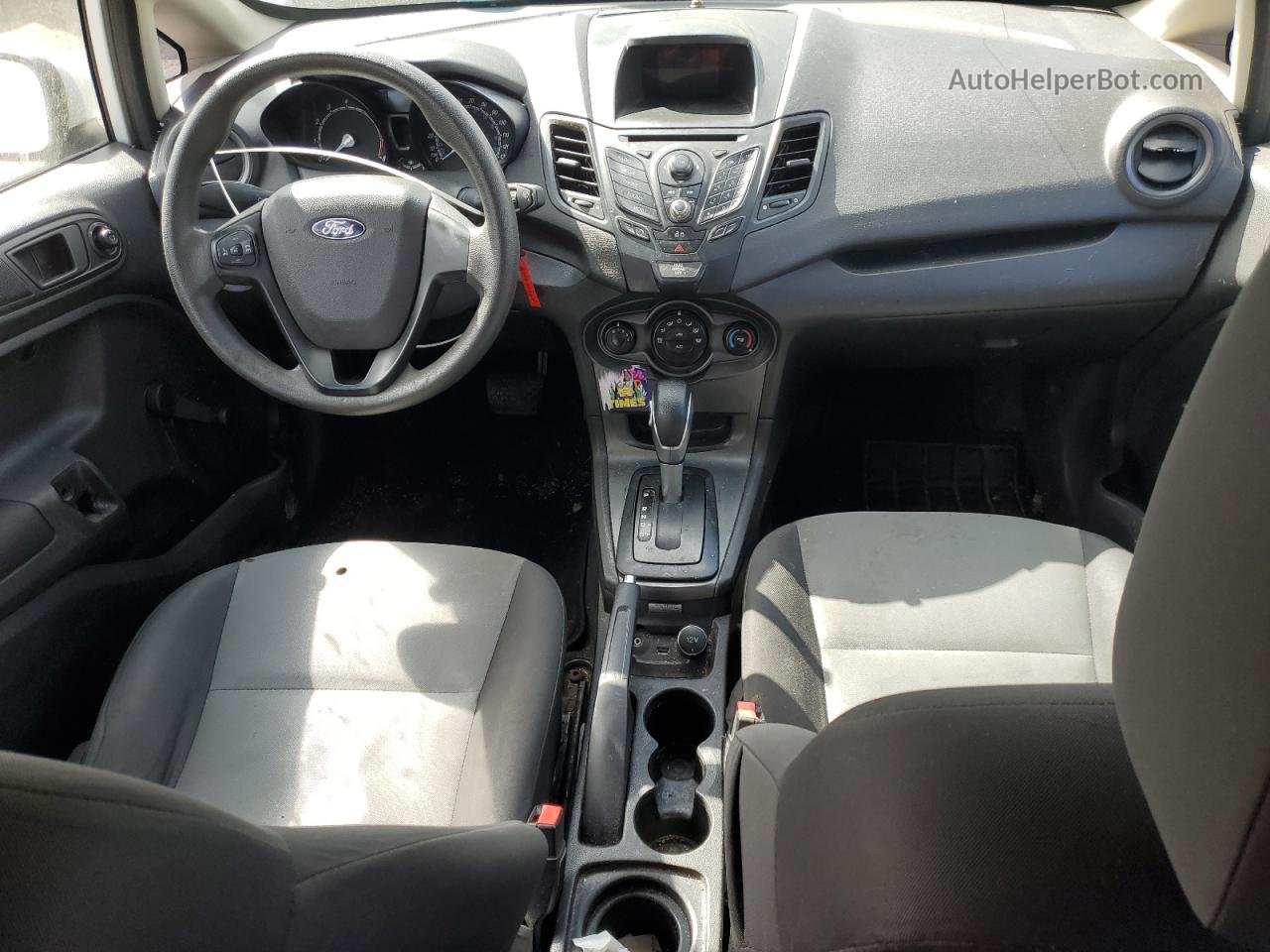 2015 Ford Fiesta S White vin: 3FADP4AJ3FM175544